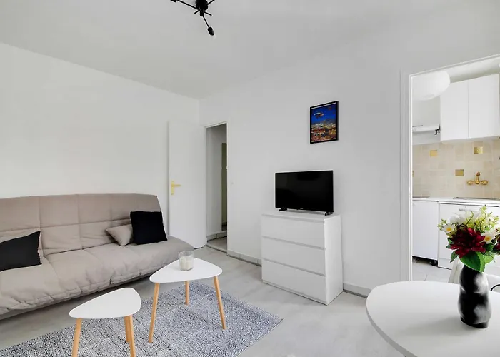 Charming 2p - 11th Bastille