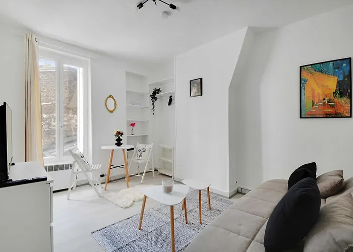 Charming 2p - 11th Bastille